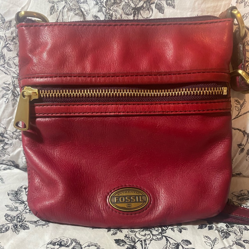 Red fossil Crossbody leather purse
